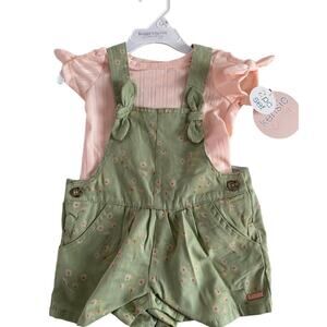 12 month baby girls 2-piece short set NWT, green overall's  Kensie